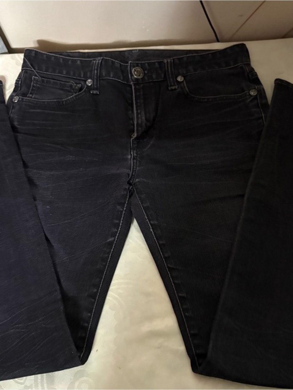 Guess Men's Black Slim Straight Lincoln Jeans